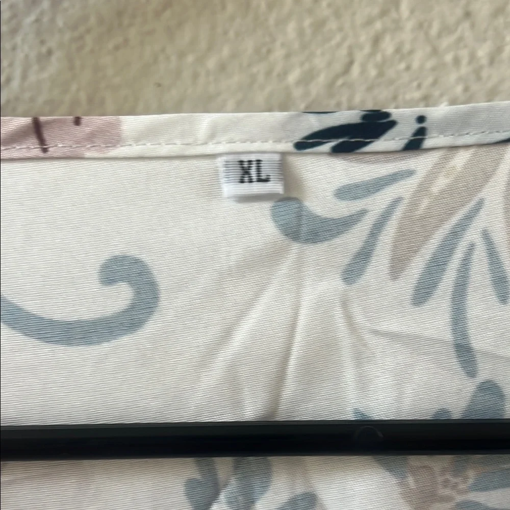 Floral White hi-low Dress size xl EUC - Picture 5 of 6